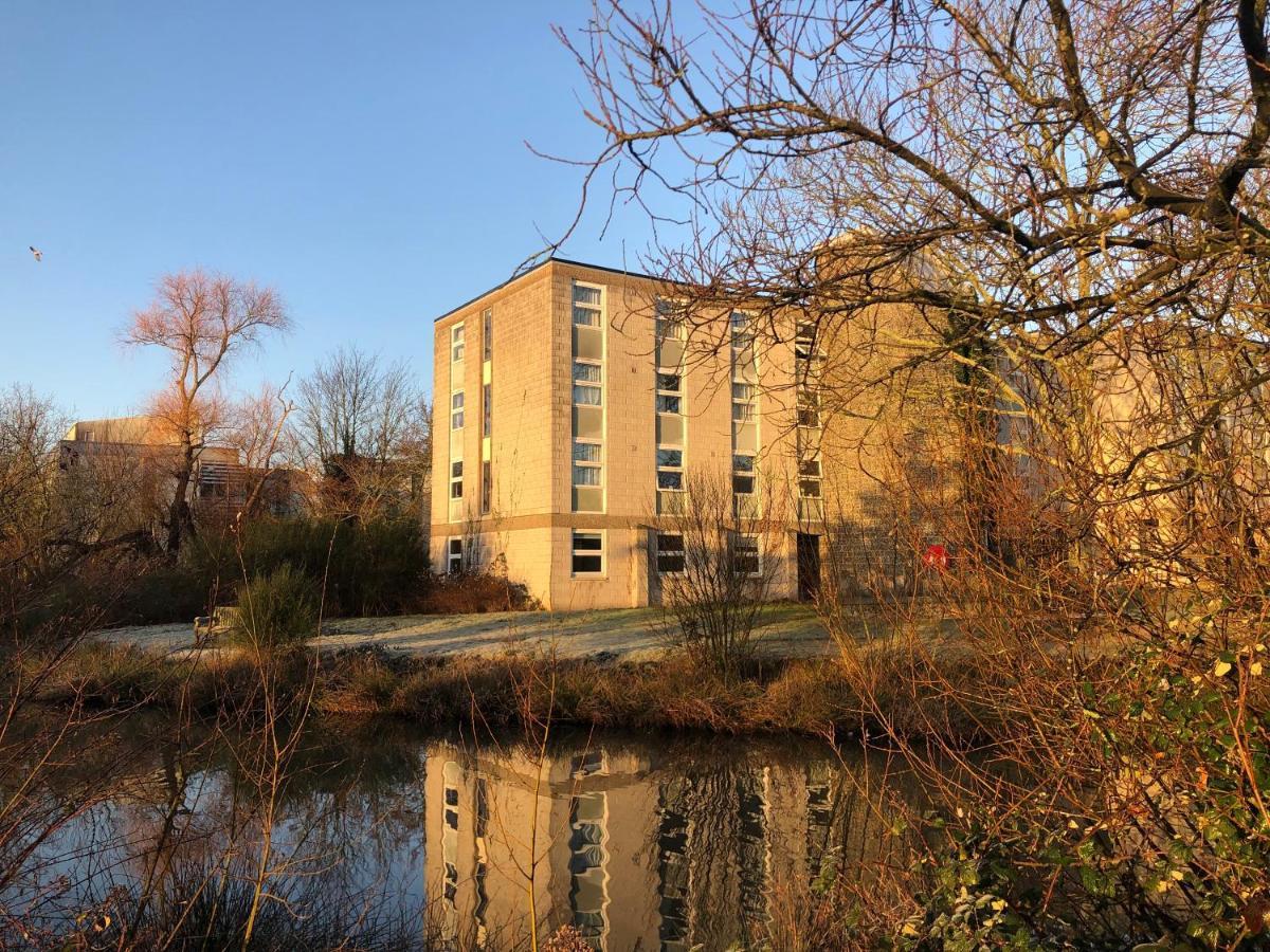 Отель Keynes College Кэнтербари Экстерьер фото